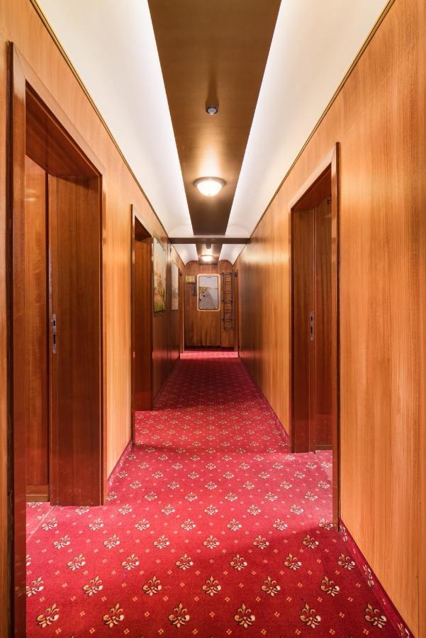Hotel Du Train Мюнхен Екстер'єр фото